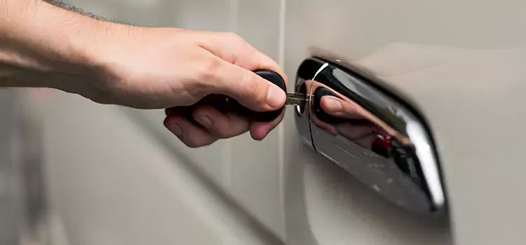 Why Choose Our Auto Locksmith Team in Bridgeview, IL?