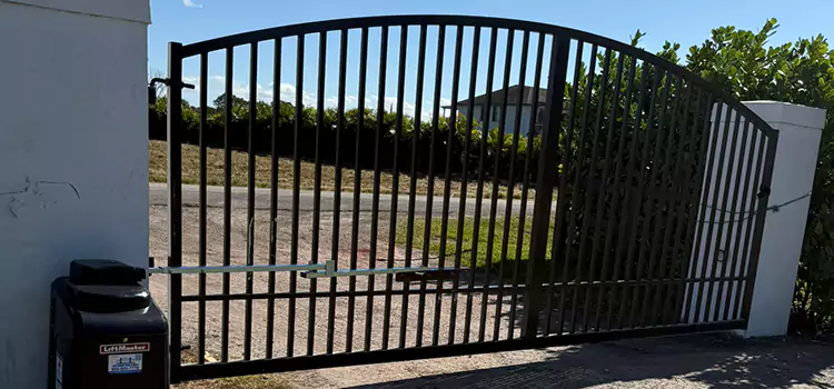 Driveway Fence Repair Bridgeview